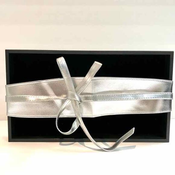 Style Plus Boutique Size One Size Silver Belt - Picture 1 of 2